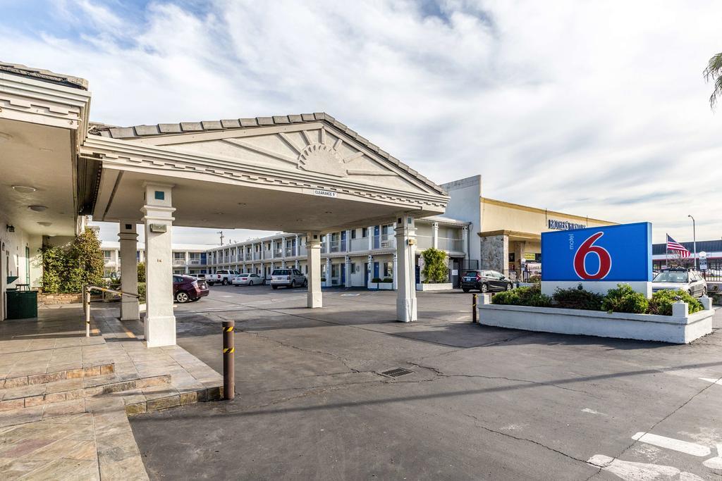 Motel 6 San Rafael Exterior foto